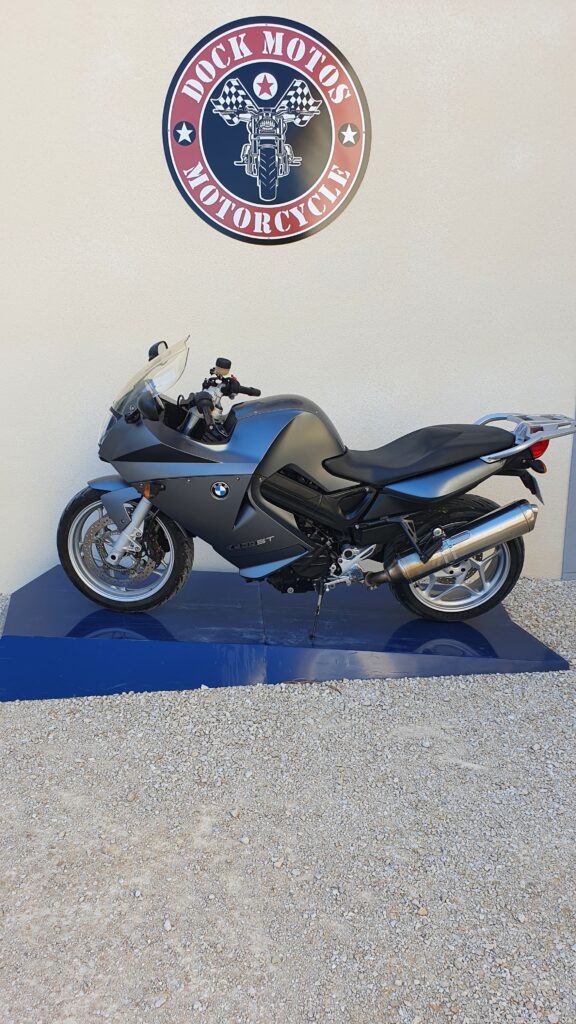BMW F800 ST - Latéral