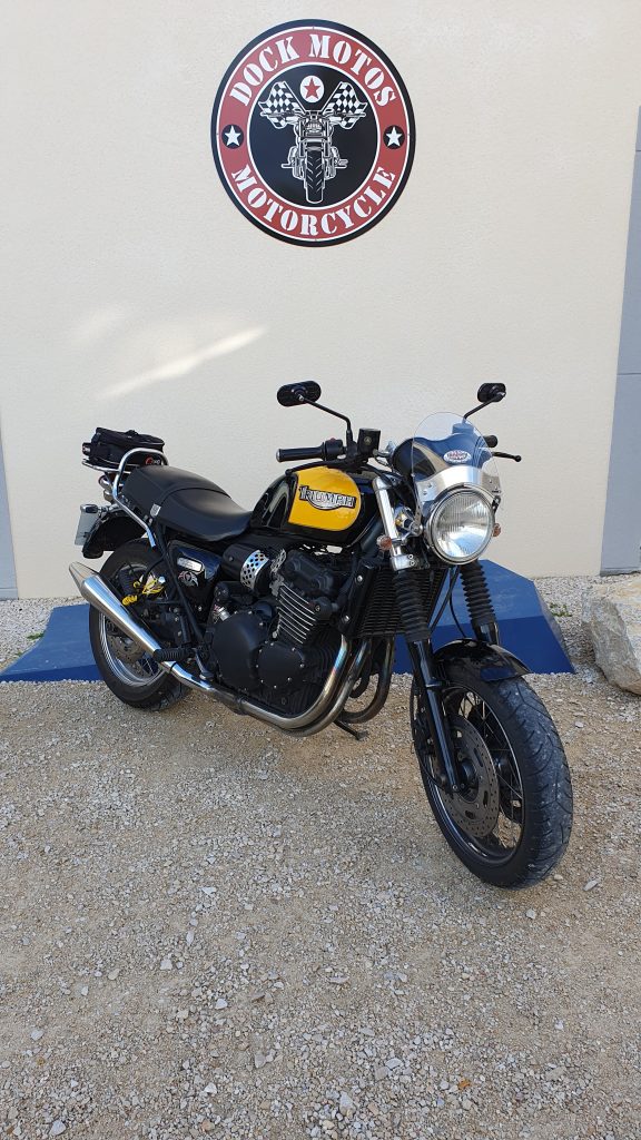 TRIUMPH Thunderbird 900 S - 3_4 D