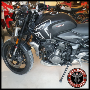Lire la suite à propos de l’article TRIUMPH Trident 660